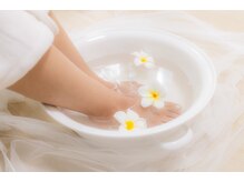 ウルスパ 池袋店(UruSpa)の雰囲気（施術の効果を高めるアロマフットバスでつま先からぽかぽか巡りUP）