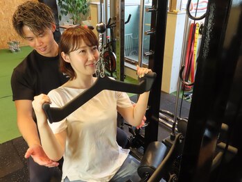 バルブジム 篠崎店(Balve Gym)の写真/【後ろ姿まで美しく☆】気になる二の腕・背中のハミ肉を集中ケア！すっきり華奢見えボディへ◎