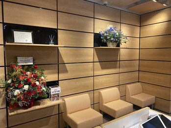 ゼロスポアドバンス 新潟万代店(ZEROSPO ADVANCE)/待合室