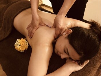 ひまわり 久屋店の写真/当店人気NO.1★【経絡リンパマッサージ90分¥9500】本格リンパで日頃の辛い疲労も熟練手技で解消！