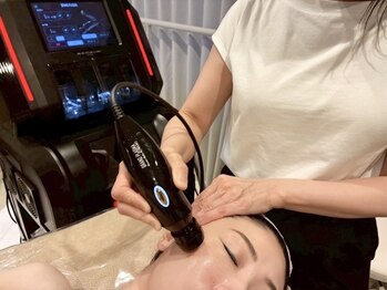 グロウ バイ フェイシャルデザイン アンド アイ(GROW)の写真/"その場限りで終わらせない!"40代からの本気の小顔・たるみケア♪お客様それぞれのお悩みを徹底深掘り◯