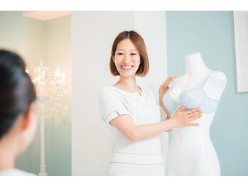 美人バスト 豊橋店/お下着の付け方を伝授♪【育乳】