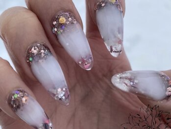 ブラン(Blanc)/スカルプギャルネイル