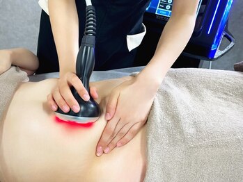 アクアリリー(Aqua Lily)の写真/夏前に本気の熱脂肪分解式痩身！￥9800～◇自慢のマシンと手技で気になる腕、上半身に徹底アプローチ☆