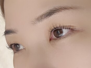 ファーストアイ 元町店(First eye)の写真/次世代まつ毛パーマ【ラッシュリフトカール¥5,500】トリートメント付きのフルセットで理想のまつげに☆