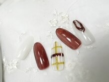 ララン(Laran)/季節限定ネイルB