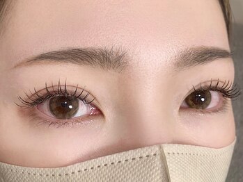 ルチア(Lucia)/ 大人可愛いくすみカラーも