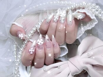 ベルグローアルファネイル(BELLE GROW ALPHA NAIL)の写真/持ち込み大歓迎★キラキラ感やちゅるちゅる感が魅力☆トレンド感&人と被らないネイルを楽しみたい方に◎