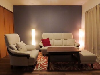 オルオルルーム(OluOluRoom)の写真/《男性のお客様も多数ご来店◎》究極の癒し空間×極楽ヘッドスパで贅沢な時間をご体感ください☆