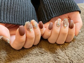 エスネイル(Snail)/バーバリーチェック