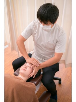 からだ探偵ヤスダ/頭部施術の際はマスクをします