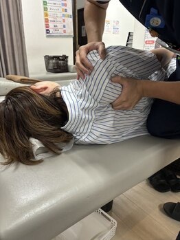 グロウアップ鍼灸整骨院 &nbsp;香里園駅前(GROW UP鍼灸整骨院 )/肩こりに肩甲骨はがし