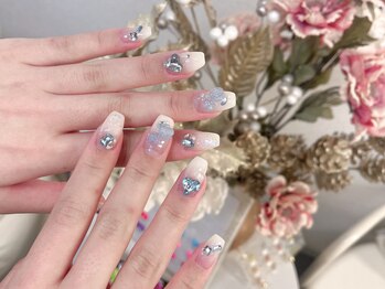 グロー ネイル(Glow Nail)/
