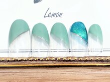 ミュゲットネイル(Muguet nail)/斜めフレンチ