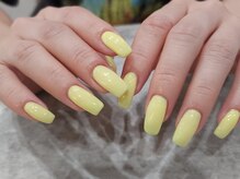 ロミー(Rommy)/レモンイエローネイル