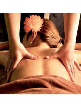 クリスタルミー 横須賀(Crystal me)/スロータスボディマッサージ