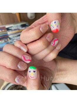 ユイットジョアーズ(Huit Jours)/個性的アート