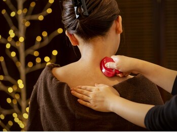 リオラ 富山店(Liora)の写真/カッサで滞りを流してスッキリ小顔効果も◎首・肩コリ・眼精疲労までトータルケア！