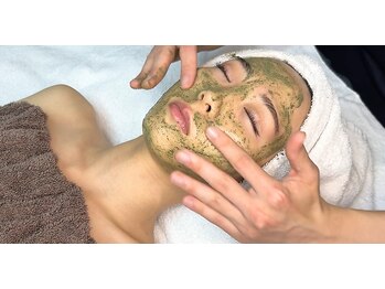 肌レボ 池袋店(肌REVO)/ハーブピーリング/ハーブ導入