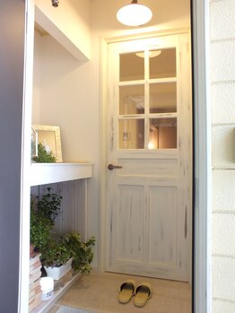 ムーンガーデン(moon garden)/当サロンの入り口