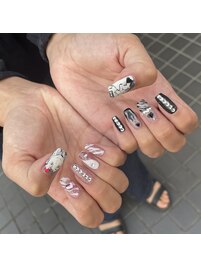痛ネイル