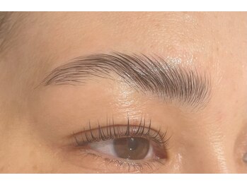 リシェル 大森(Richelle)/ハリウッドブロウリフト