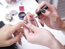 ブラッシュネイルインク(Blush Nail inc.)の雰囲気（タブレットをご用意しております、ごゆっくりお過ごしください。）