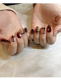 ボルドー×チェックネイル