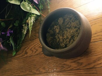 クレマチス 池袋店(Clematis)/無農薬黄土よもぎ蒸しで内側ケア