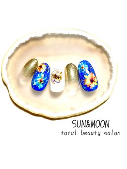 サン アンド ムーン(SUN&MOON)/華やかネイル