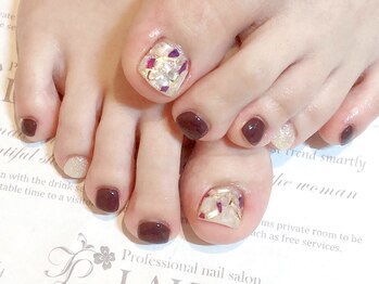 プロフェッショナル ネイルサロン ラヴィアス(LAVIAS)/【フット】ワンカラ＋アート２本