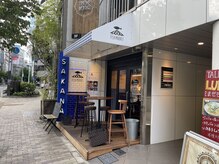 ニーナ 恵比寿(nina)/【道案内】7.青と白の屋根のビル