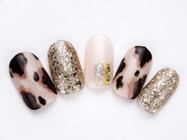 ニュアンスアニマル　6930円