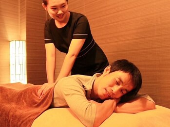 優佳の写真/お悩みに合わせてヘッドスパ・オイルリンパマッサージ・もみほぐし・足つぼを組み合わせ！癒しの一時を…♪