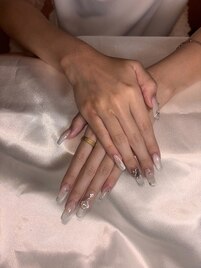 大人かわいいうるちゅるネイル!