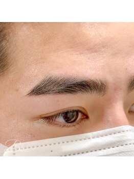 サロンビーアイ 六本木(Salon Bi.)の写真/【メンズもOK★】プロの手で垢抜け美眉を叶えます♪