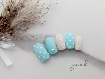 ワイネイル(Y.nail)/可愛いドットネイル