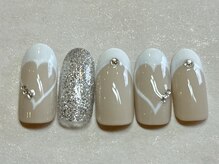 ネイルアンドアイラッシュ ネネ/フレンチ　ハートフレンチ