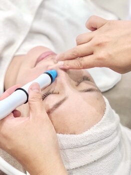 カピリナスパ(Ka.Pilina Spa)の写真/毛穴洗浄★トルネード水素水流＆吸引で毛穴レスのお肌へ☆ハイドロフェイシャル ￥4,500♪