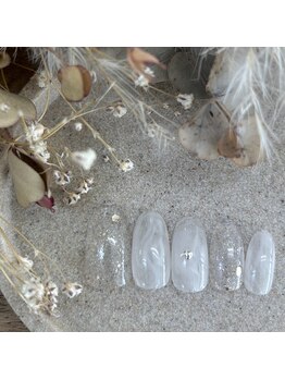 natural ホワイトネイル