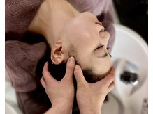 シャウルデッサン(CHARLESDESSIN)の雰囲気(頭だけではなくて首肩回り、表情筋もほぐしていきます)