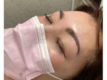 サラーム(Salaam)/HBL(ハリウッドブロウリフト)