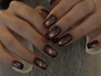 ファミーユネイル(Fameu nail)/darkmag.
