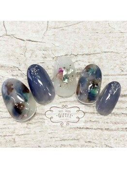 ネイルサロン クイル(QUILL)/８月白べっ甲（１）