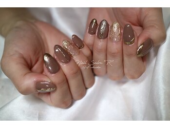 ネイルサロン R/スタイリングコース　8030円