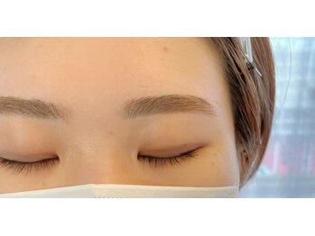 ダフネ(DAFNE)/ハイトーン平行眉