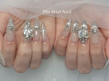 ピオミエルネイル 新宿(pio miel nail)/グレージュ×スティレットネイル