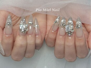 ピオミエルネイル 新宿(pio miel nail)/グレージュ×スティレットネイル