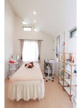 フルールドリス(FLEUR DE LIS)/女性専用サロン／完全予約制