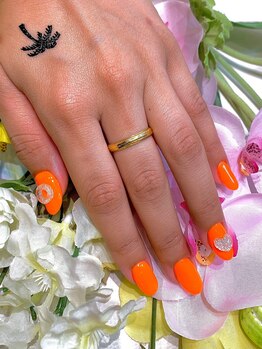 エム(M)/持ち込みアート